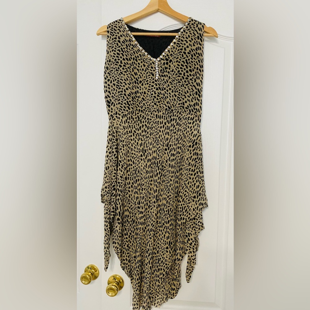 Leopard Print V-Neck Sleeveless Dress